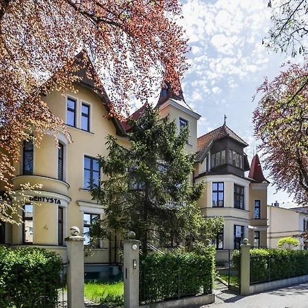 旅馆 Dream 索波特